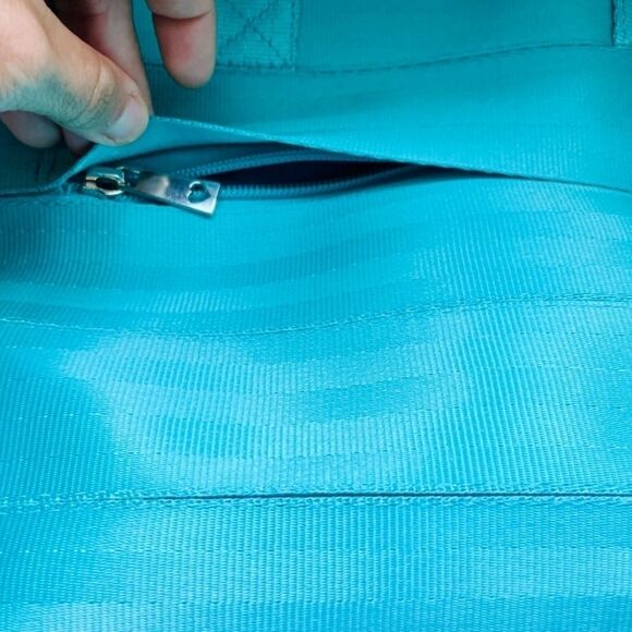 NEW Harveys Mini Streamline Turquoise Handbag - Picture 14 of 16